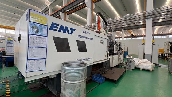 Un bon prix. 150 Mm Ejector Stroke Magnesium Alloy Die Casting Machine with 5000 KN Clamping Force and 380V/50Hz Power Supply en ligne