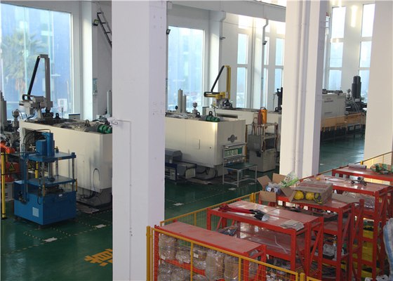 Un bon prix. Quick TS16949 Injection Molding Equipment Three-Phase Thixomolding Process en ligne
